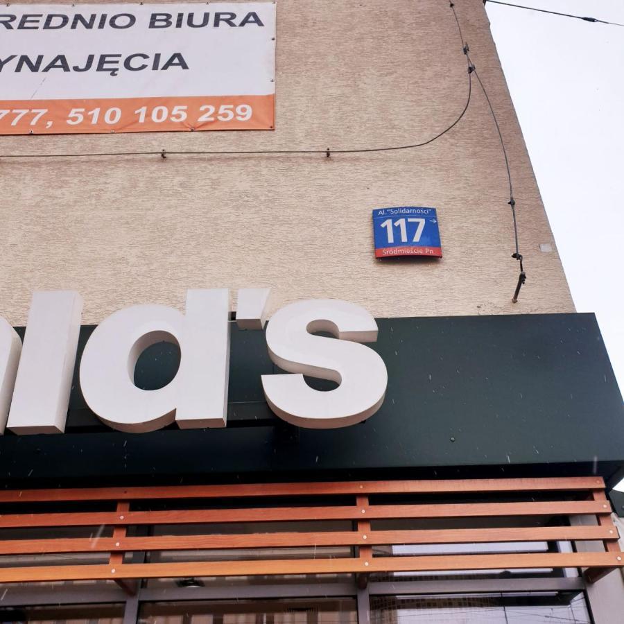 Aleja "Solidarnosci" Varsovia Exterior foto